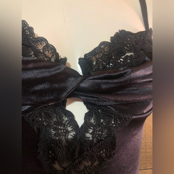 🖤♥️ Victoria's Secret Vintage Gold Label lace trim satin bodysuit - Picture 3 of 9